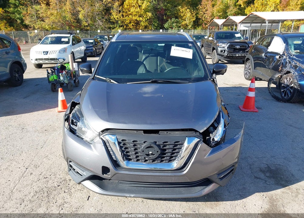 2019 NISSAN KICKS SR VIN: 3N1CP5CU3KL503650