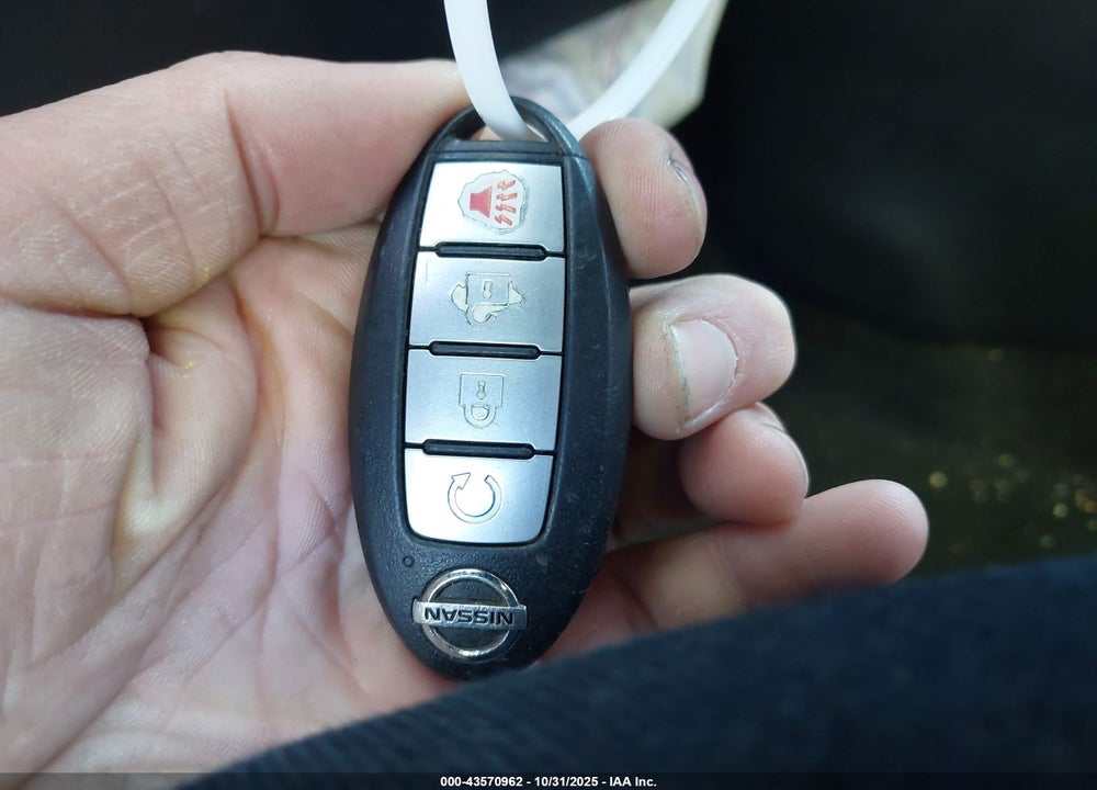 2019 NISSAN KICKS SR VIN: 3N1CP5CU3KL503650