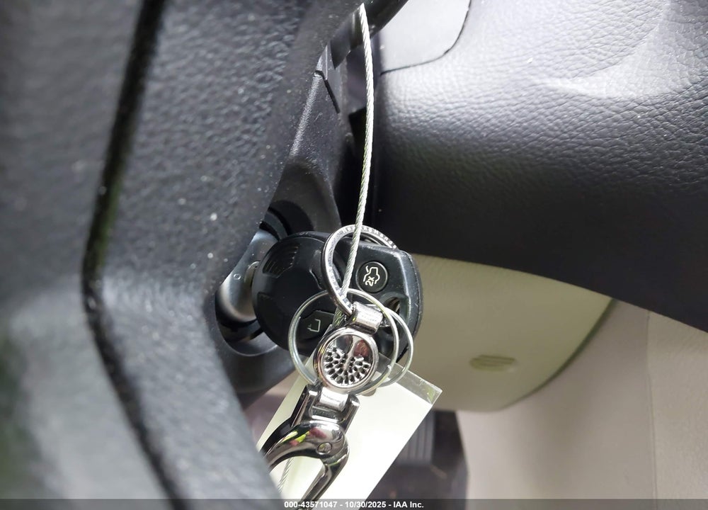 2014 FORD FOCUS SE VIN: 1FADP3F22EL103357