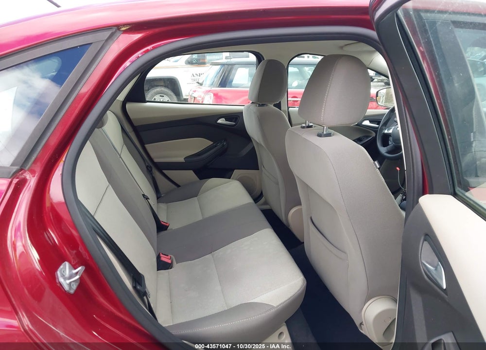 2014 FORD FOCUS SE VIN: 1FADP3F22EL103357