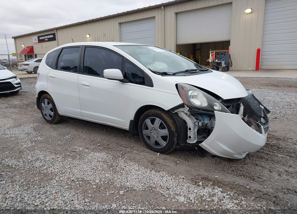 2012 HONDA FIT VIN: JHMGE8H34CC020380