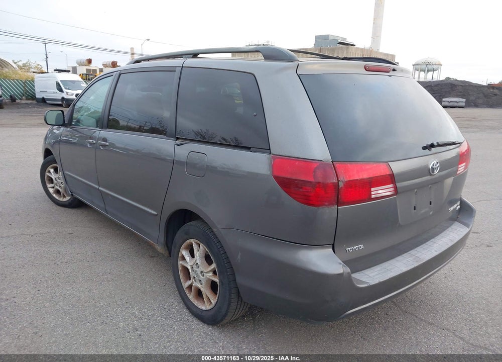 2005 TOYOTA SIENNA VIN: 5TDBA23C65S051286