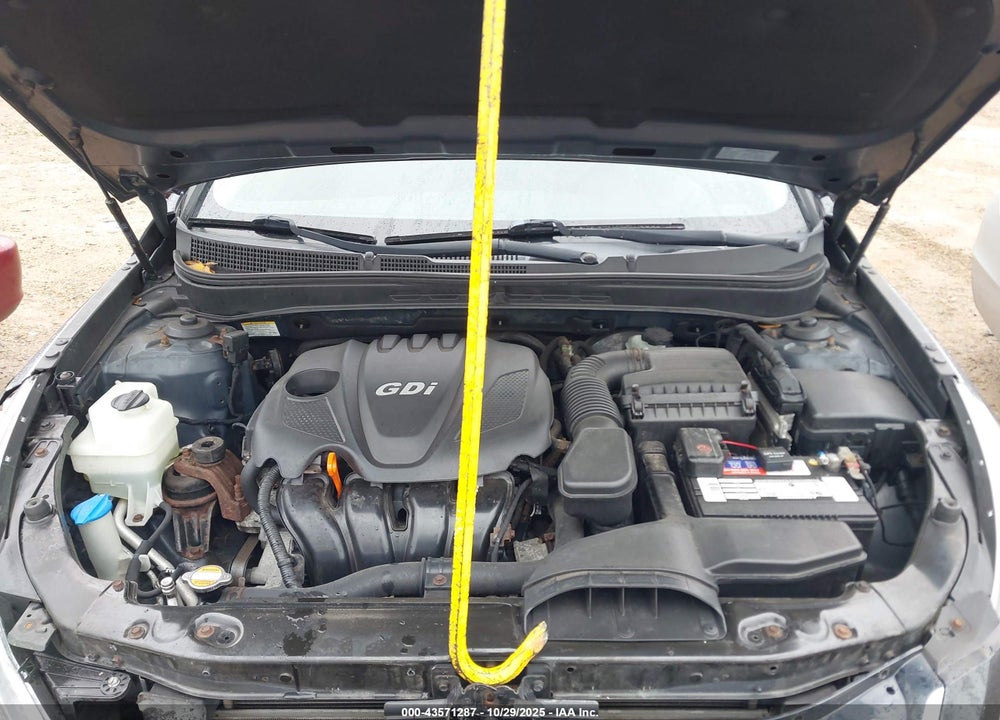 2011 HYUNDAI SONATA VIN: 5NPEB4AC9BH074913