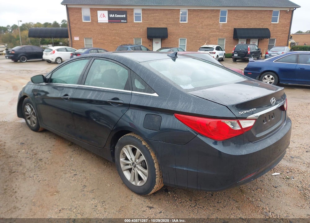 2011 HYUNDAI SONATA VIN: 5NPEB4AC9BH074913