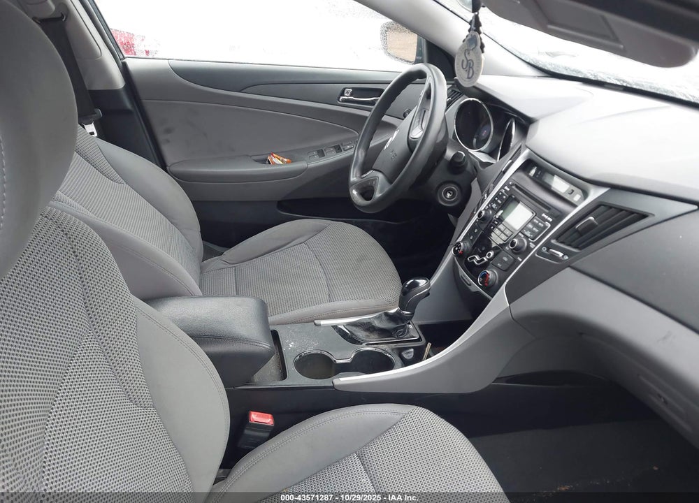 2011 HYUNDAI SONATA VIN: 5NPEB4AC9BH074913