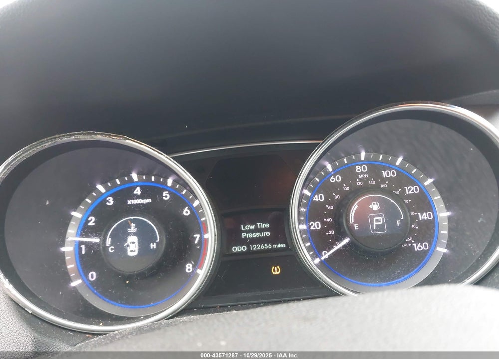 2011 HYUNDAI SONATA VIN: 5NPEB4AC9BH074913
