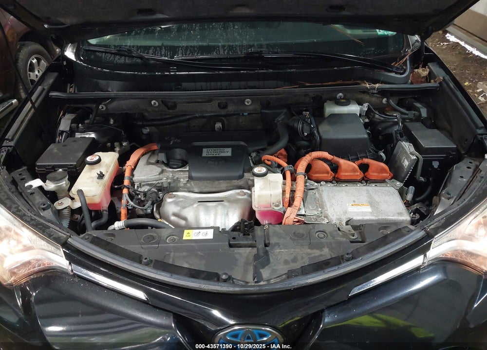 2017 TOYOTA RAV4 HYBRID XLE VIN: JTMRJREV4HD122507