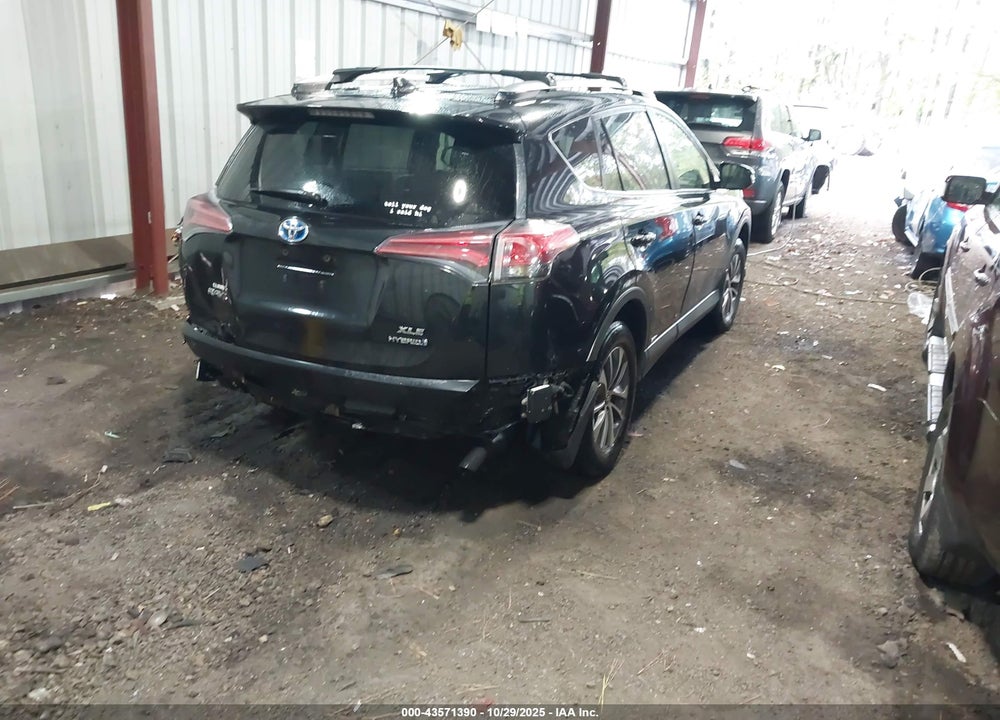 2017 TOYOTA RAV4 HYBRID XLE VIN: JTMRJREV4HD122507