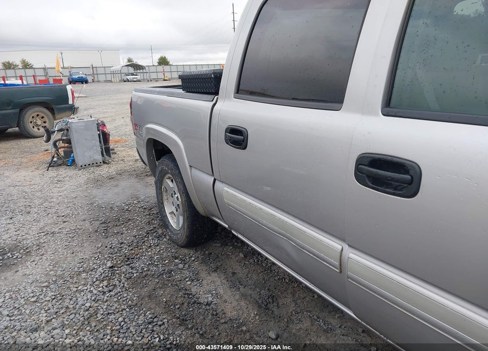 2006 CHEVROLET SILVERADO 1500 LT1 VIN: 2GCEK13T061200868