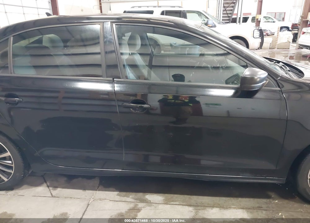 2016 VOLKSWAGEN JETTA 1.8T SPORT VIN: 3VWD17AJ3GM297784