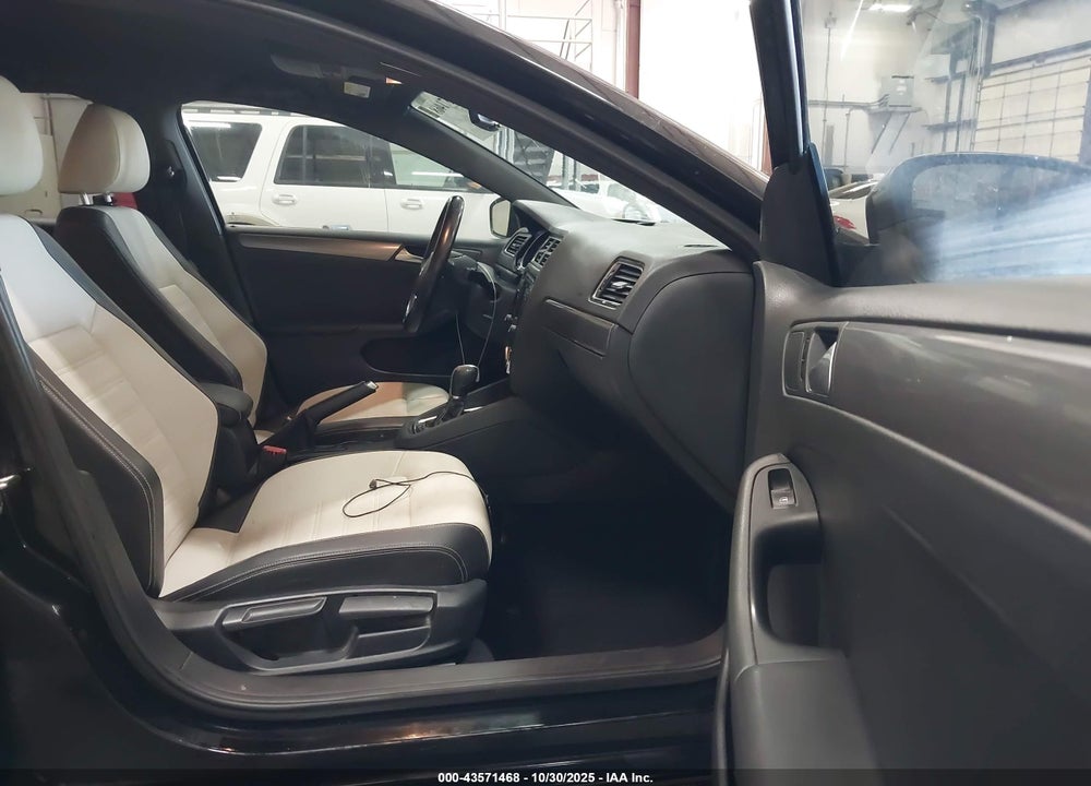 2016 VOLKSWAGEN JETTA 1.8T SPORT VIN: 3VWD17AJ3GM297784