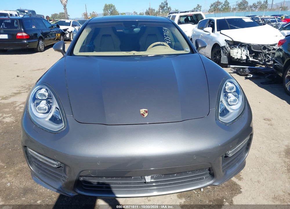 2016 PORSCHE PANAMERA GTS VIN: WP0AF2A73GL081577