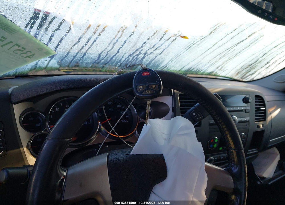2013 CHEVROLET SILVERADO 1500 VIN: 3GCPKSE73DG182076