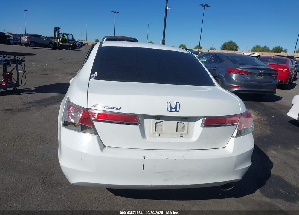 2011 HONDA ACCORD 2.4 LX-P VIN: 1HGCP2F47BA107558