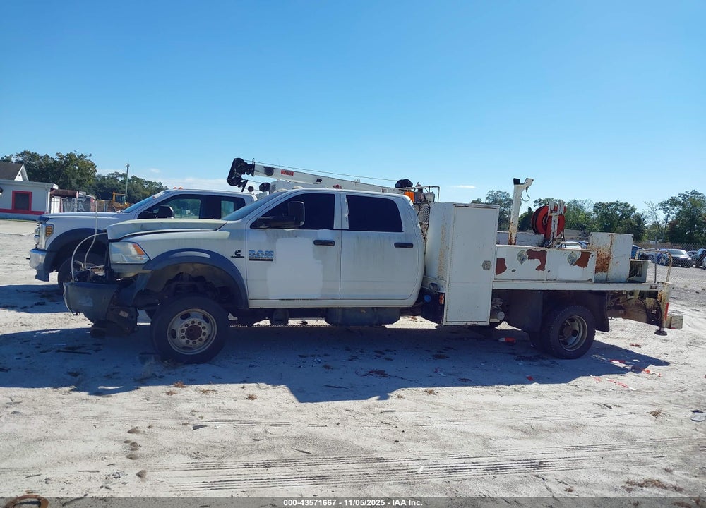 2014 RAM 5500 CHASSIS TRADESMAN/SLT/LAIE VIN: 3C7WRMFL7EG232139