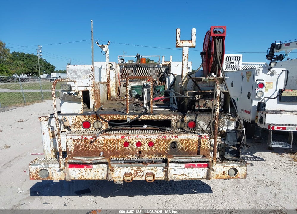 2014 RAM 5500 CHASSIS TRADESMAN/SLT/LAIE VIN: 3C7WRMFL7EG232139