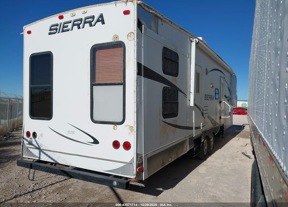 2009 FOREST RIVER SIERRA 335 VIN: 4X4FSEJ259J034065