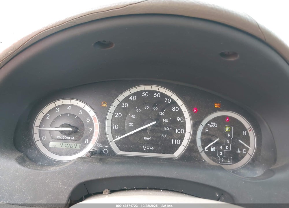 2005 TOYOTA SIENNA CE VIN: 5TDZA23C75S384899