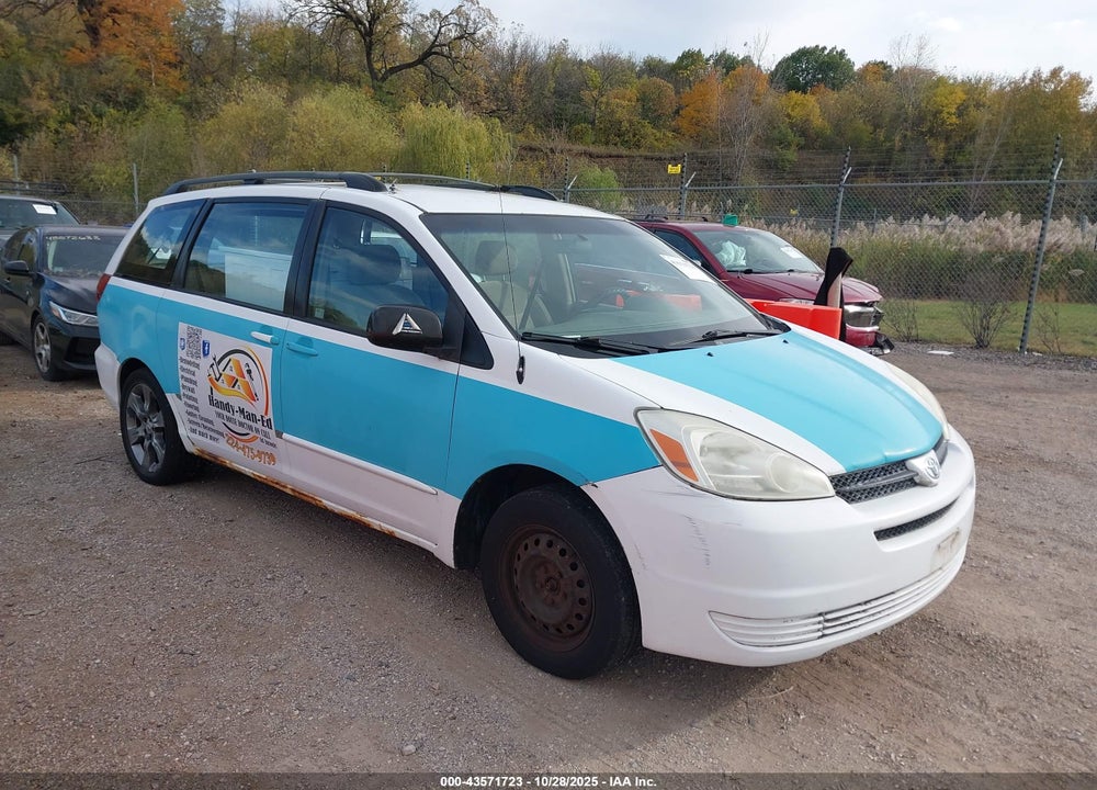 2005 TOYOTA SIENNA CE VIN: 5TDZA23C75S384899