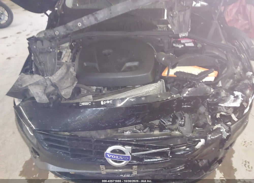 2017 VOLVO S60 T5 DYNAMIC VIN: YV140MTL1H2437112