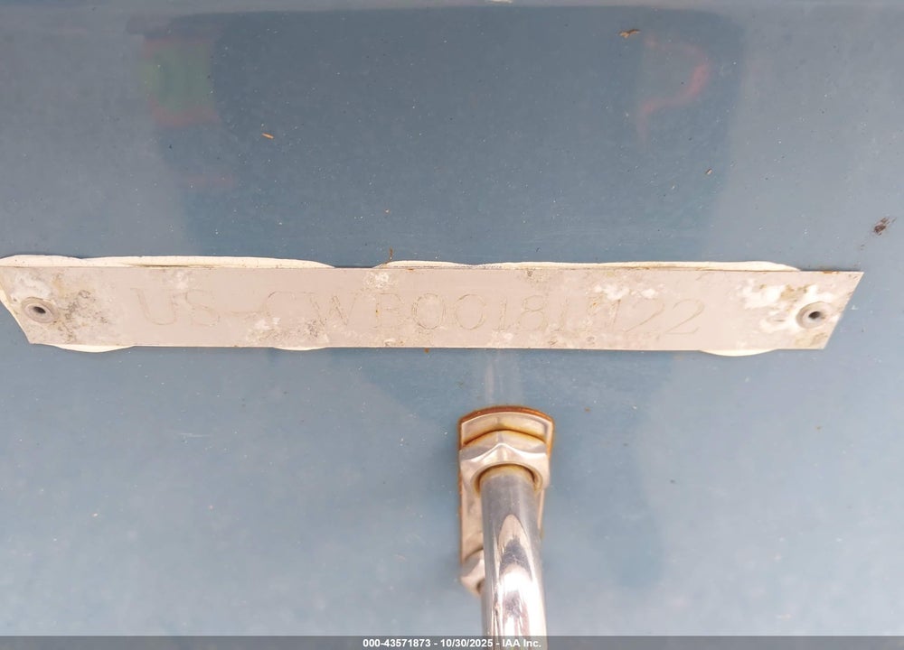 2022 KEY HOPPER BOATS BOAT VIN: CWB00181I122
