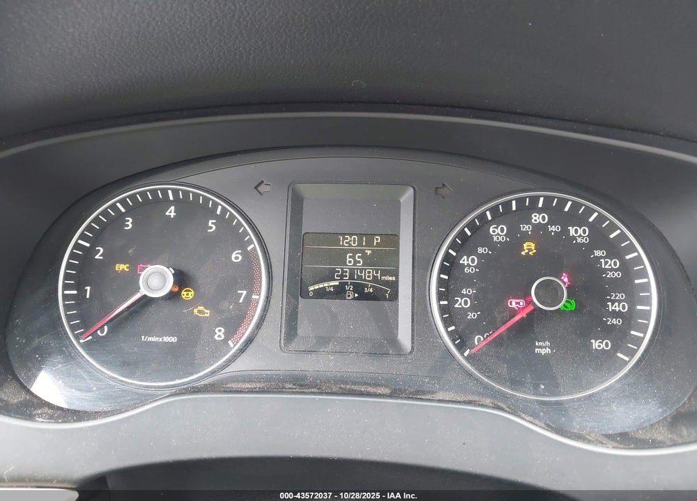 2014 VOLKSWAGEN JETTA 1.8T SE VIN: 3VWD07AJ2EM268695