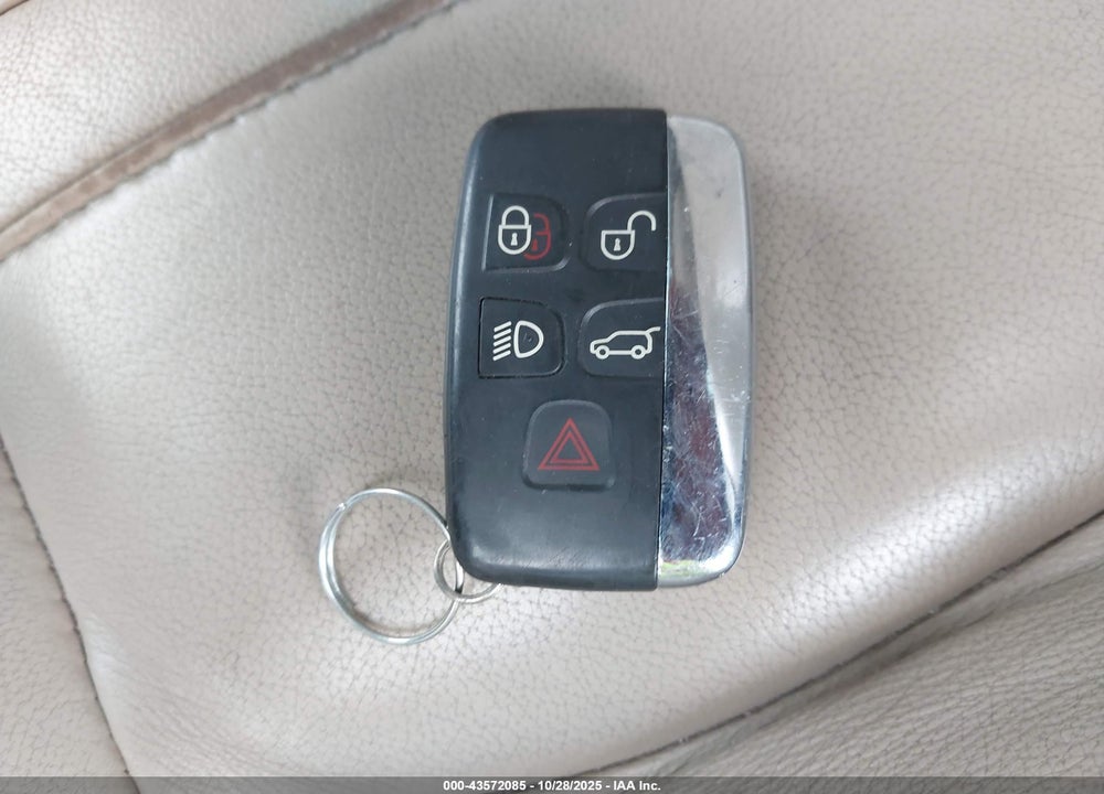 2015 LAND ROVER LR4 VIN: SALAG2V63FA775297
