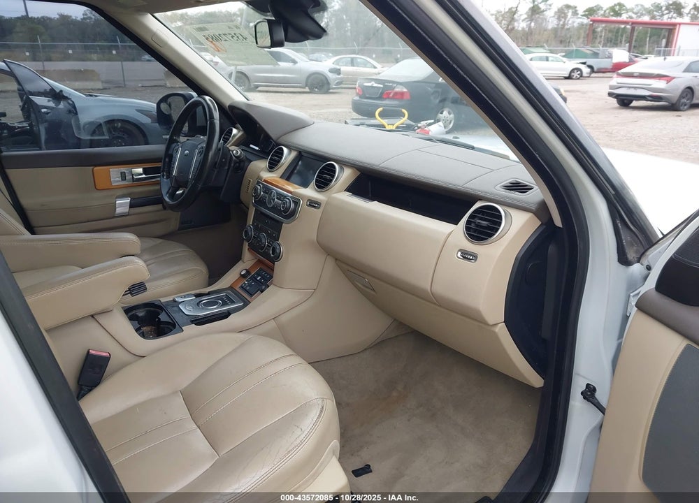 2015 LAND ROVER LR4 VIN: SALAG2V63FA775297