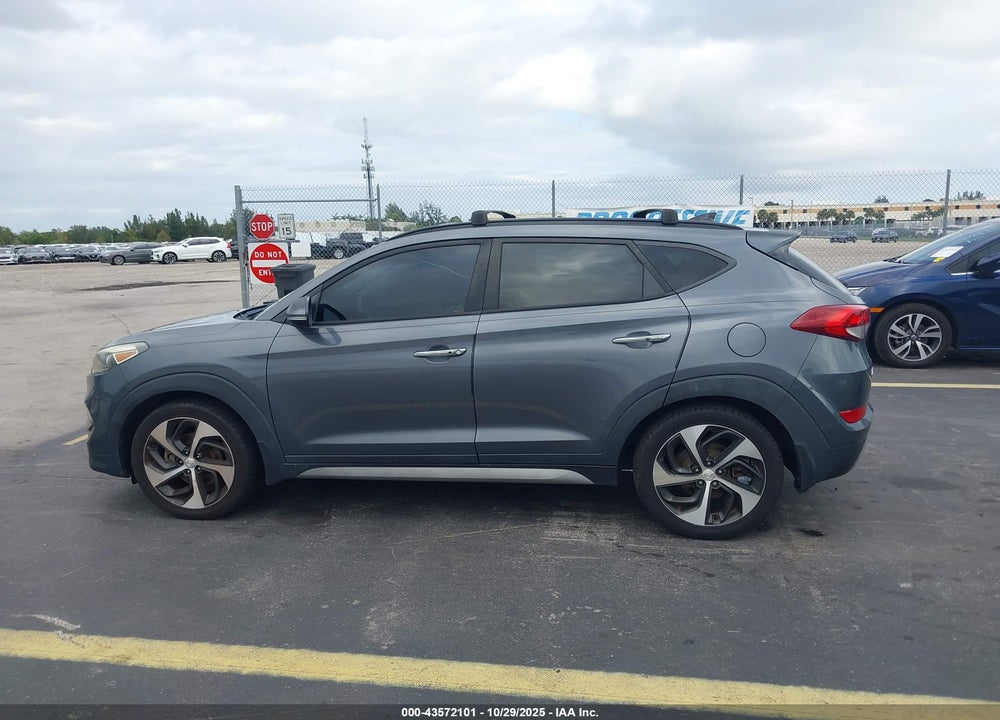 2017 HYUNDAI TUCSON LIMITED VIN: KM8J33A29HU354063