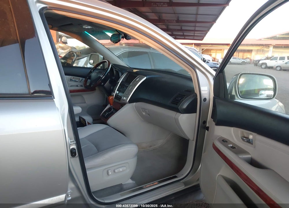2005 LEXUS RX 330 VIN: JTJGA31UX50054876
