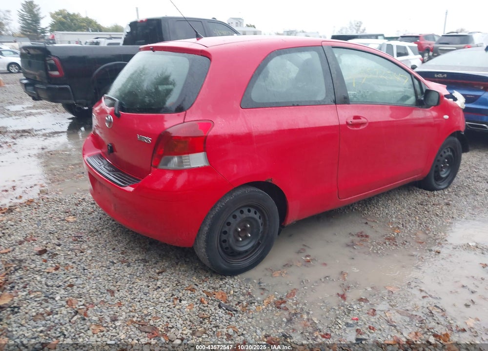 2009 TOYOTA YARIS VIN: JTDJT903095263647