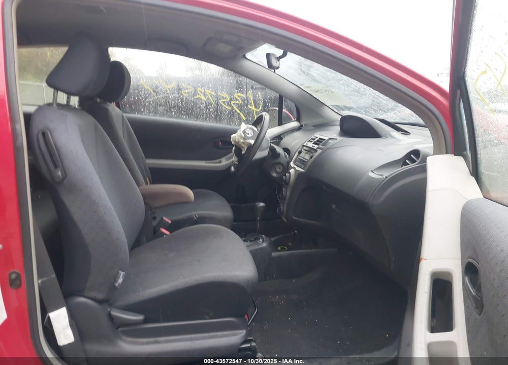 2009 TOYOTA YARIS VIN: JTDJT903095263647