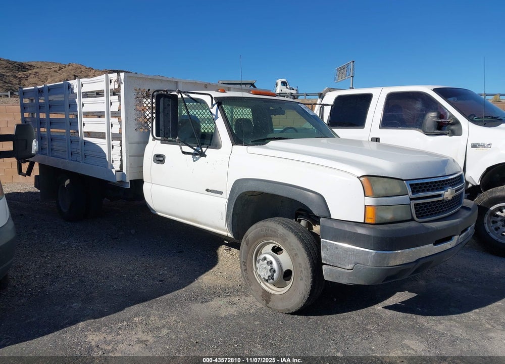 2005 CHEVROLET SILVERADO 3500 CHASSIS WORK TRUCK VIN: 1GBJC34U35E293143