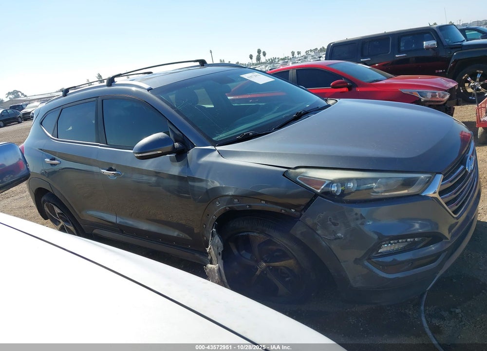 2016 HYUNDAI TUCSON LIMITED VIN: KM8J33A26GU250273