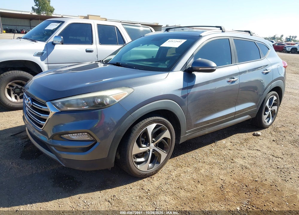2016 HYUNDAI TUCSON LIMITED VIN: KM8J33A26GU250273