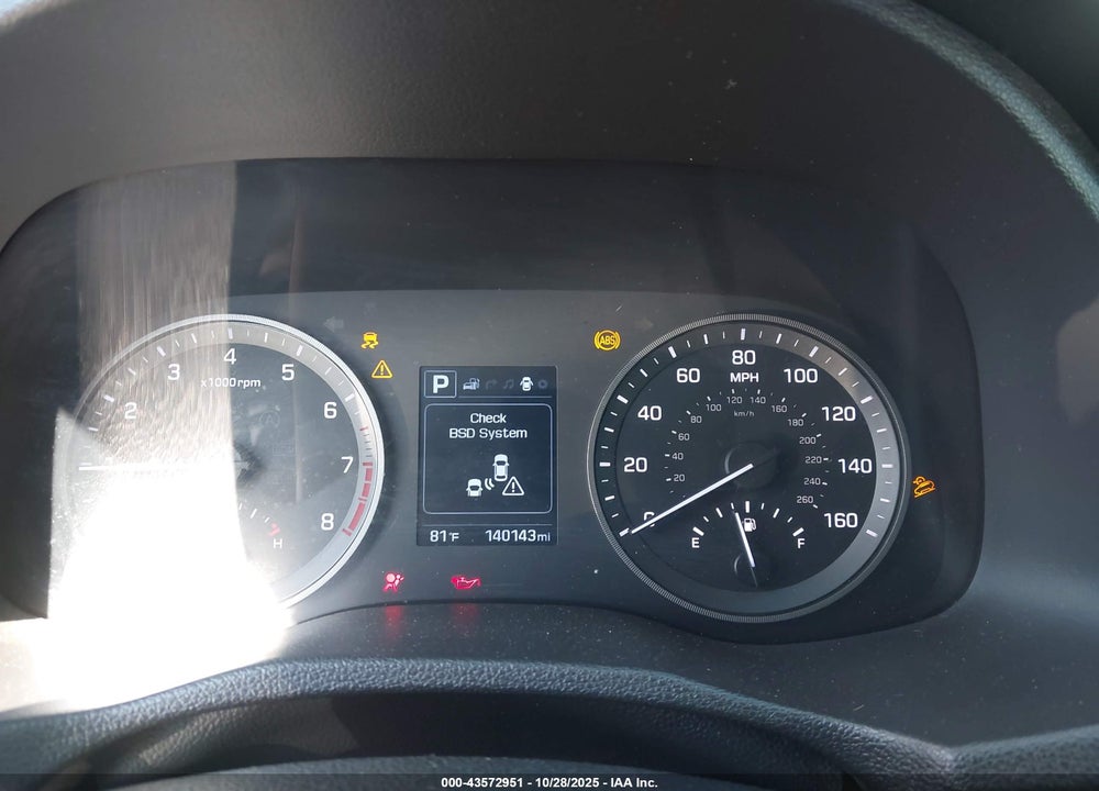 2016 HYUNDAI TUCSON LIMITED VIN: KM8J33A26GU250273
