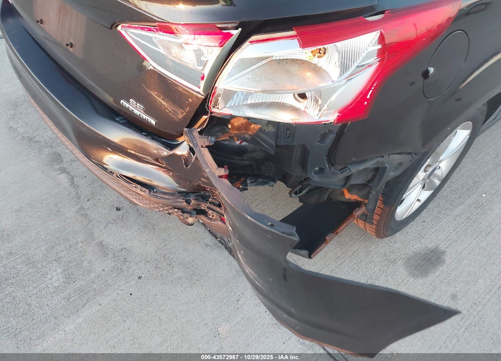 2014 FORD FOCUS SE VIN: 1FADP3F22EL195862