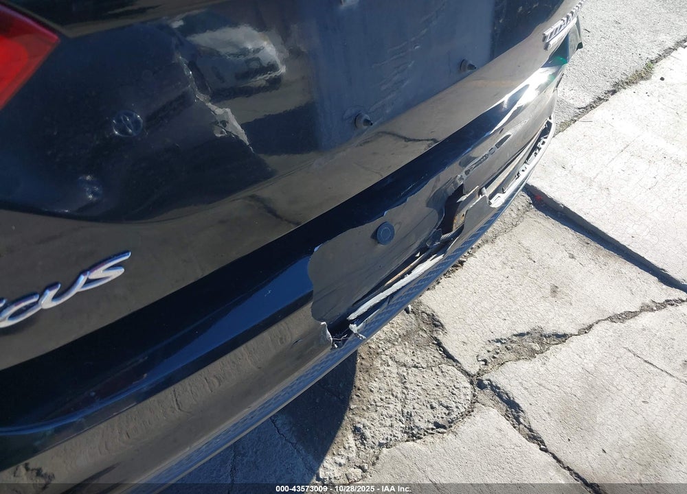 2014 FORD FOCUS VIN: 1FADP3J26EL194902