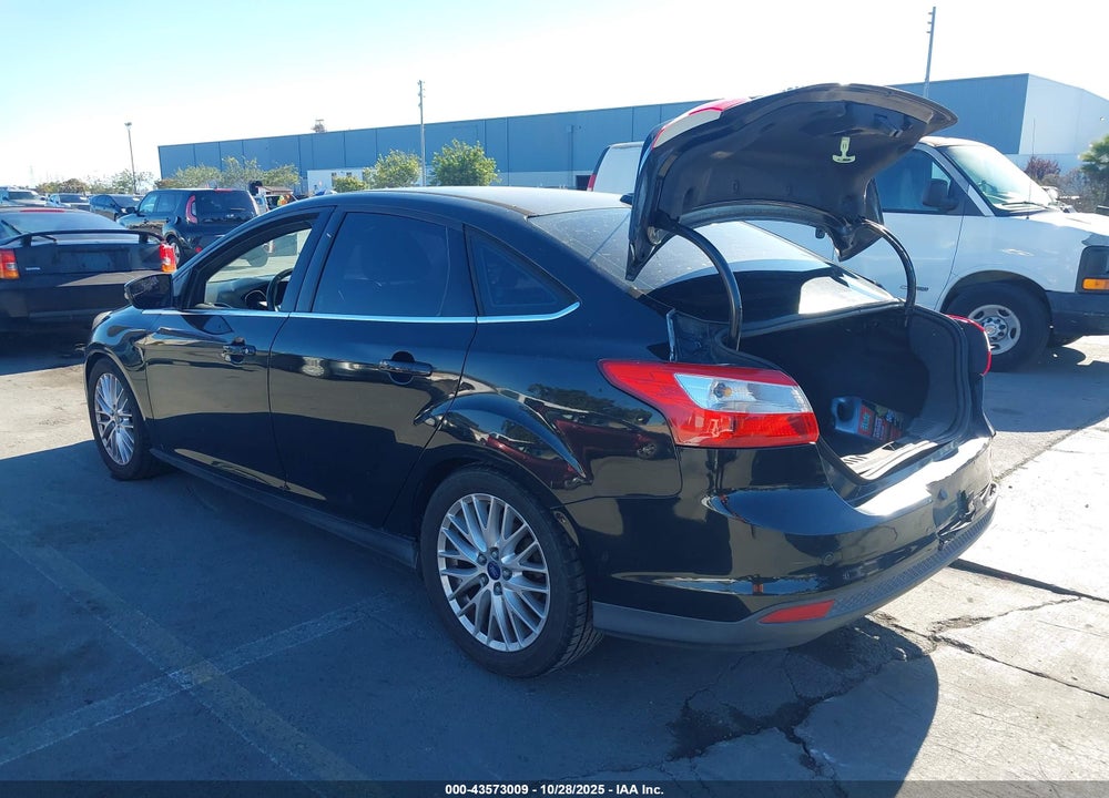 2014 FORD FOCUS VIN: 1FADP3J26EL194902