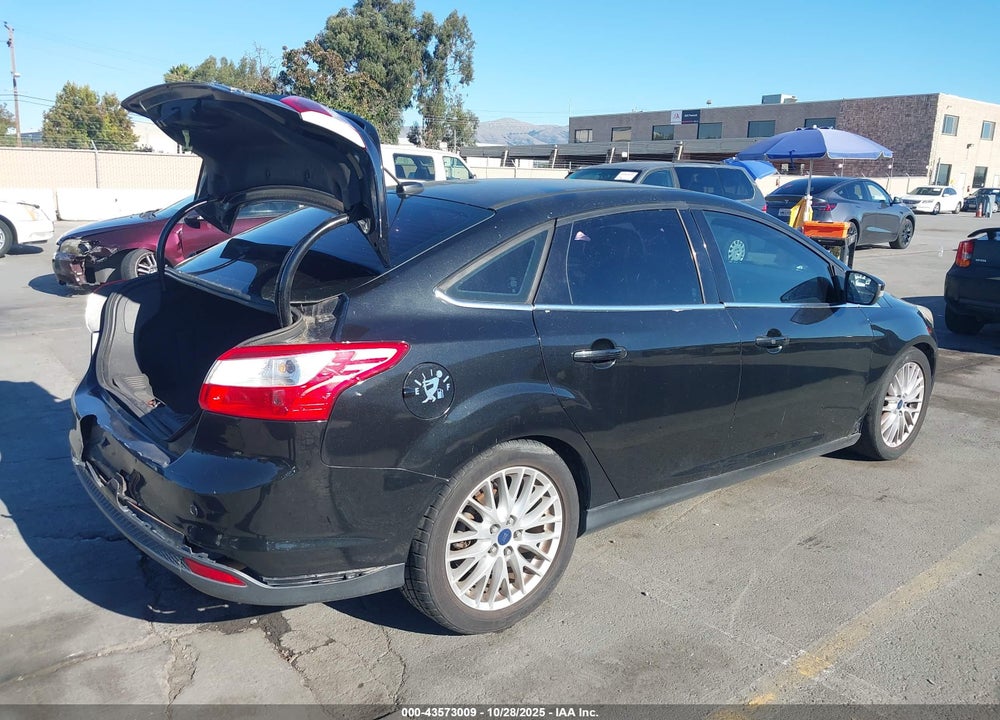 2014 FORD FOCUS VIN: 1FADP3J26EL194902