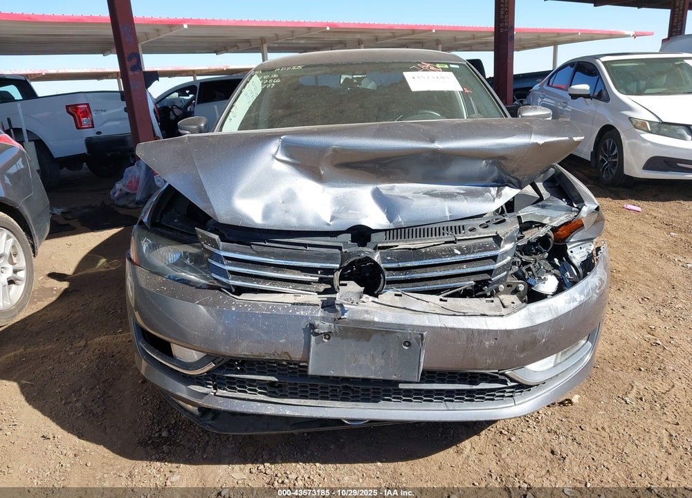 2015 VOLKSWAGEN PASSAT VIN: 1VWAT7A39FC105279