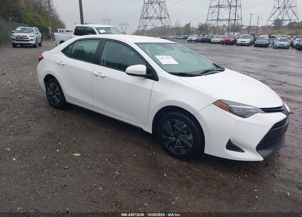 2017 TOYOTA COROLLA LE VIN: 5YFBURHE3HP667809