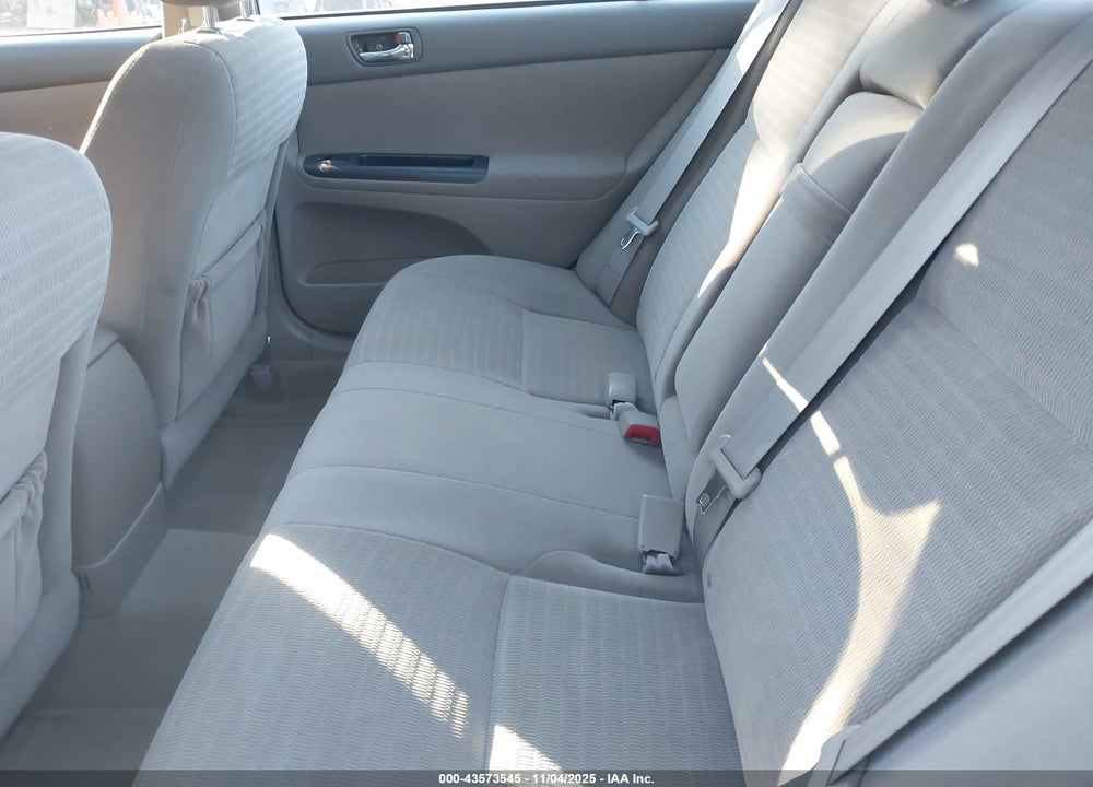 2005 TOYOTA CAMRY VIN: 4T1BE32K15U405385