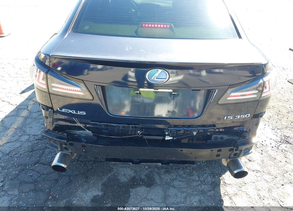 2006 LEXUS IS 350 VIN: JTHBE262265010621