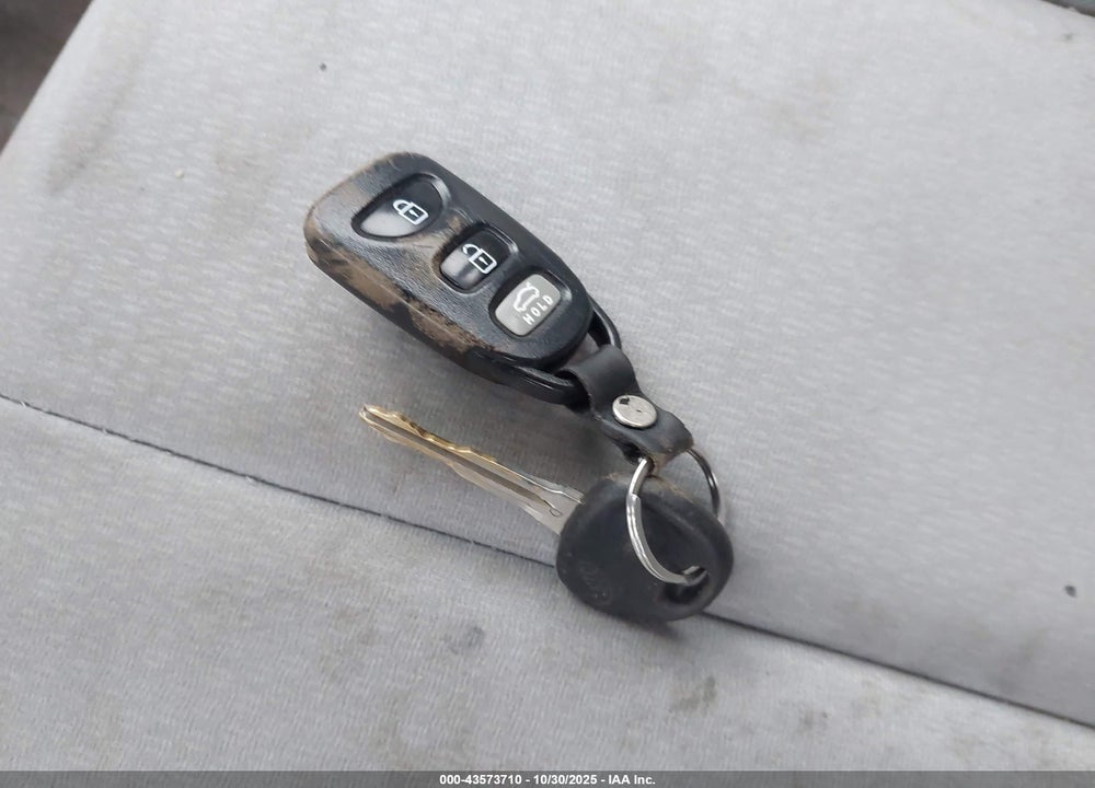 2007 HYUNDAI ELANTRA GLS/LIMITED/SE VIN: KMHDU46D37U183206