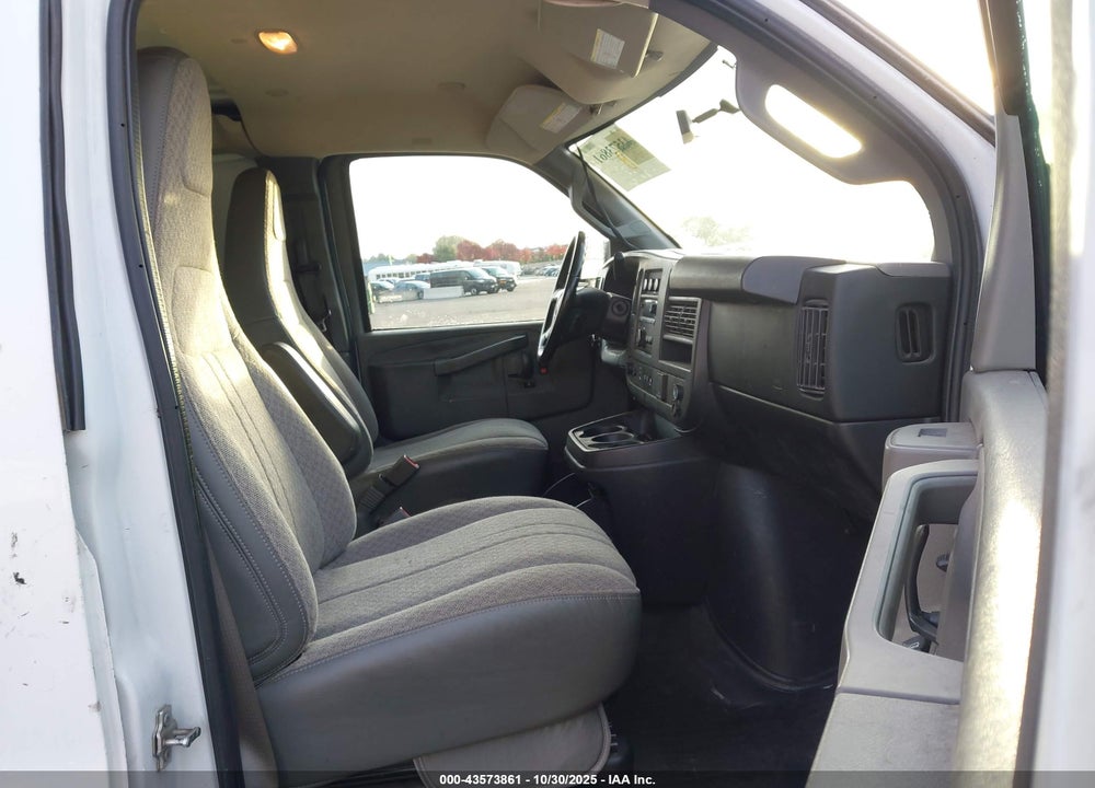 2017 GMC SAVANA 2500 WORK VAN VIN: 1GTW7AFG9H1295251
