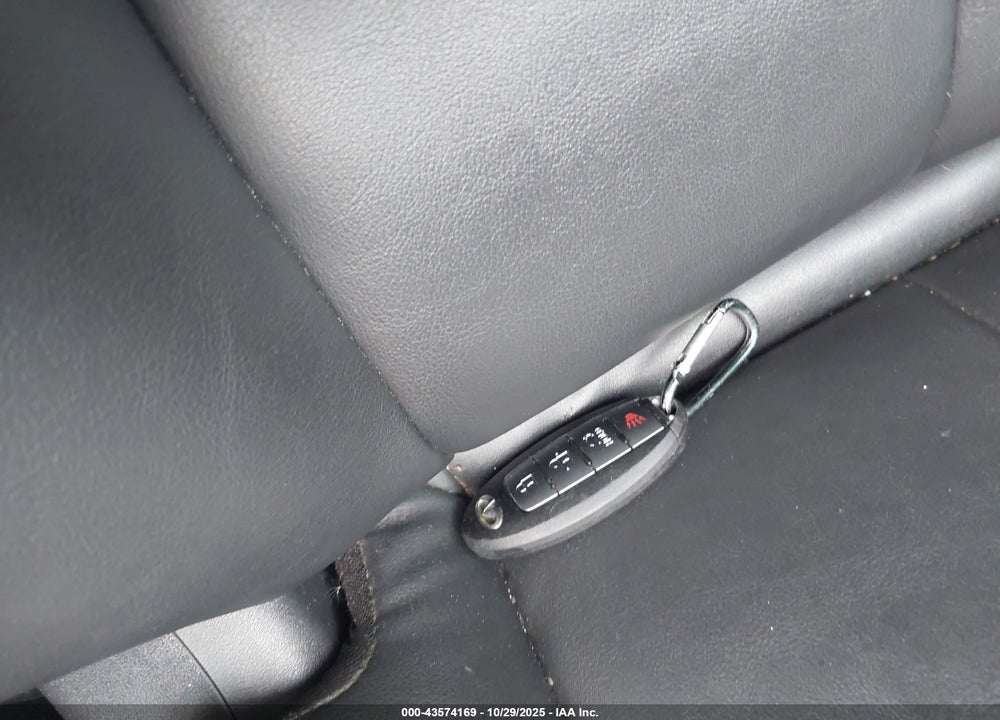 2017 INFINITI Q50 3.0T PREMIUM VIN: JN1EV7AR7HM834304