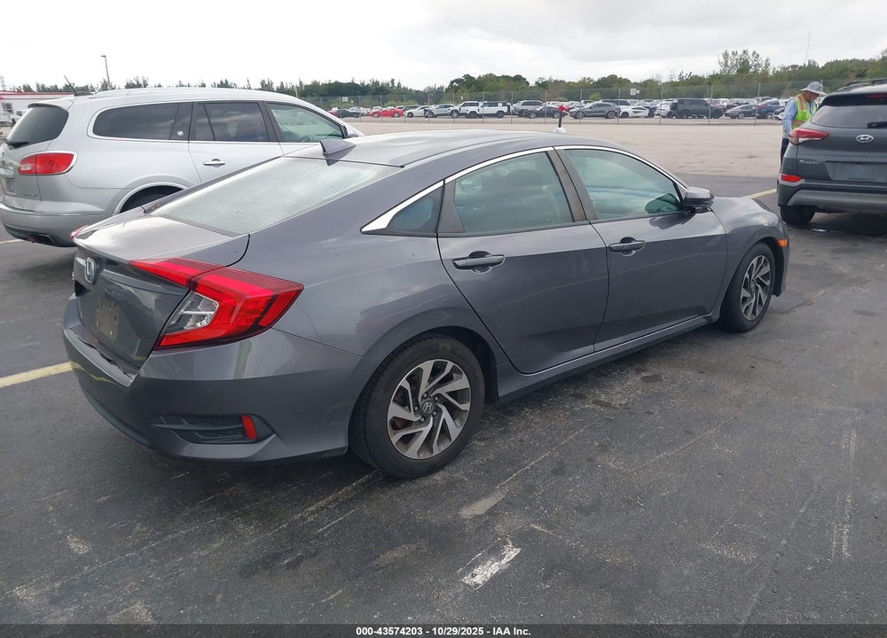2018 HONDA CIVIC EX VIN: 2HGFC2F88JH527454