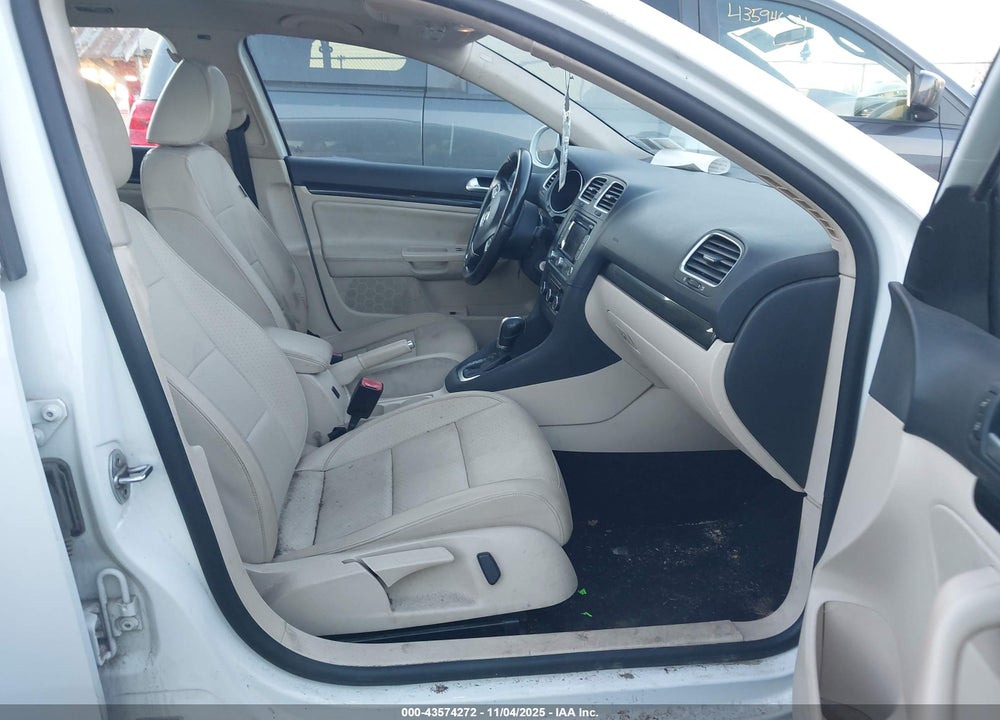 2014 VOLKSWAGEN JETTA SPORTWAGEN 2.0L TDI VIN: 3VWPL7AJ9EM623432