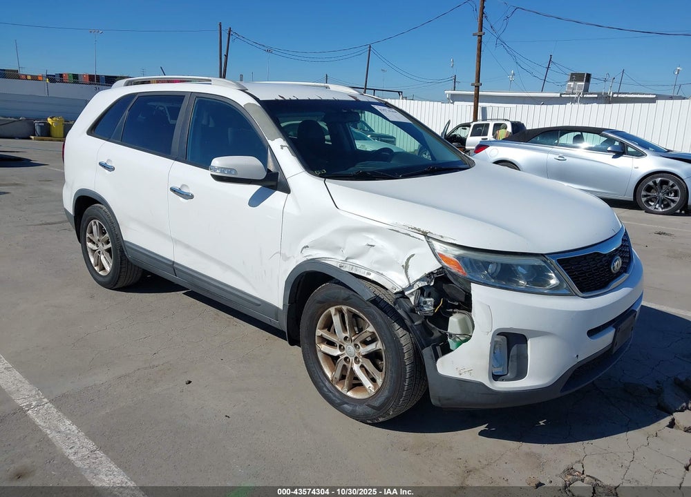 2015 KIA SORENTO LX V6 VIN: 5XYKT4A7XFG638522